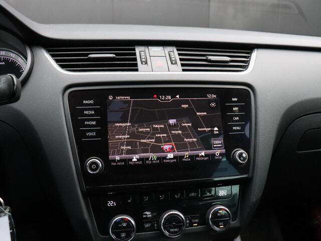 Skoda OCTAVIA Combi 1.0 TSI Greentech Business Edition | TREKHAAK | PDC | STOELVERW. | CRUISE | NAVI | APPLE CARPLAY |