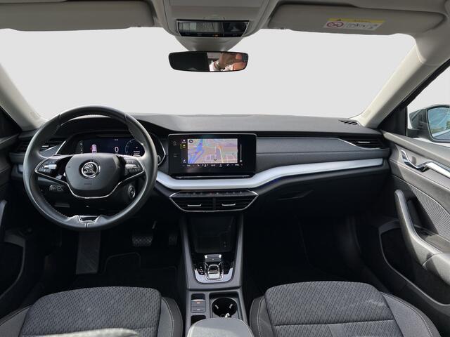 Skoda OCTAVIA Combi 1.5 e-TSI Business Edition Plus | Camera | Dodehoek | Elek achterklep |