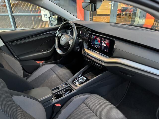 Skoda OCTAVIA Combi 1.0 e-TSI Business Edition / Trekhaak / Elektrische Achterklep / Verwarmbare Stoelen /