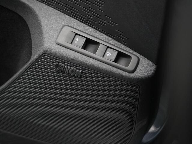 Skoda OCTAVIA Combi 1.4 TSI 245 pk DSG RS iV PHEV Business | Panoramadak | Geheugen-/massagestoelen | Head-up display | Canton | Leder/alcantara | Stuur-/achterbankverwarming | Matrix LED