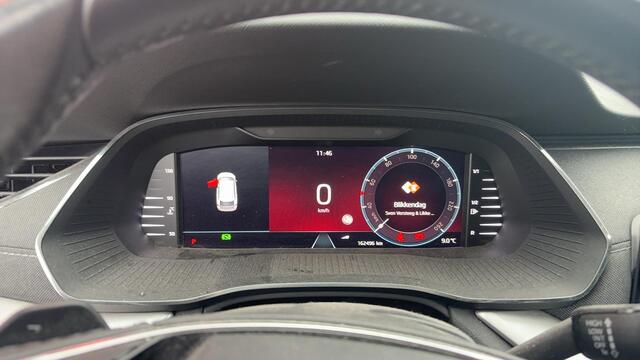 Skoda OCTAVIA Combi 1.0 e-TSI Business Edition Plus AUTOMAAT / TREKHAAK / FULL LED / STOELVERW / KEYLESS / CAMERA / CARPLAY / NL-AUTO