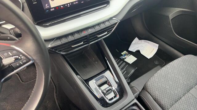 Skoda OCTAVIA Combi 1.0 e-TSI Business Edition Plus AUTOMAAT / TREKHAAK / KEYLESS / FULL LED / CAMERA / CARPLAY / SFEER / NL-AUTO