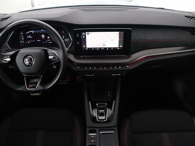 Skoda OCTAVIA 2.0 TSI RS | 245pk | Trekhaak | Stoelverwarming | Adaptive cruise | Camera | Sfeerverlichting | Navigatie | Canton Sound | Sportstoelen | Virtual Cockpit | Full LED