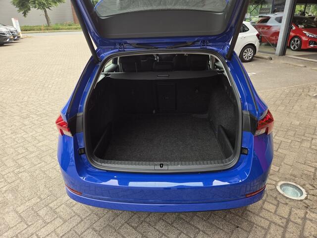 Skoda OCTAVIA Combi 110pk TSI Business Edition | Keyless | Navi