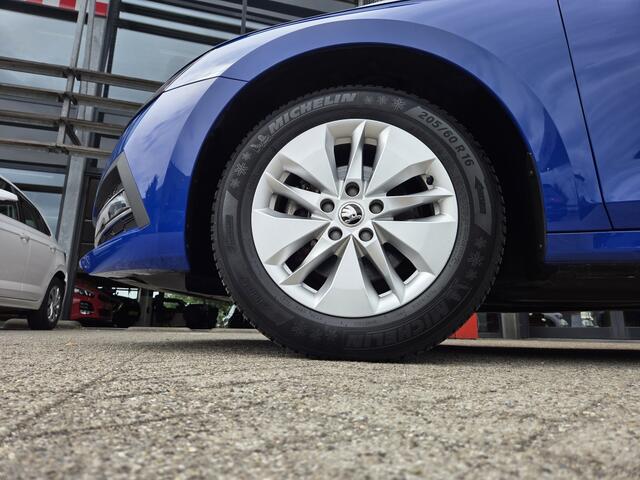 Skoda OCTAVIA Combi 110pk TSI Business Edition | Keyless | Navi