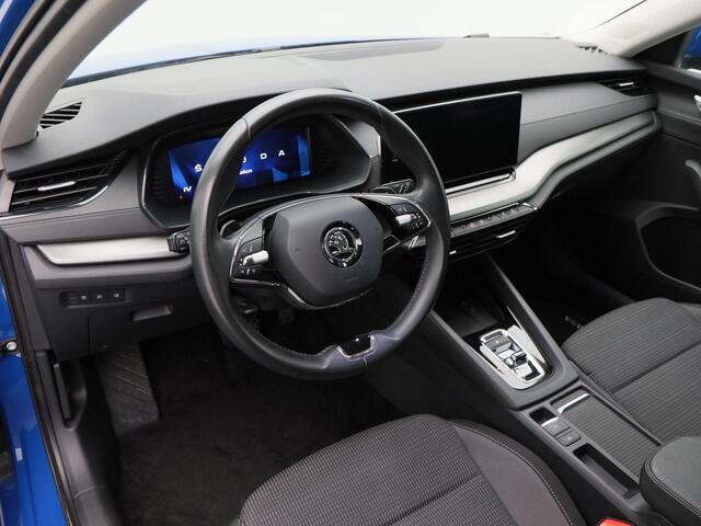 Skoda OCTAVIA Combi 1.4 TSi 204 Pk Automaat iV PHEV Business Edition | Virtual Cockpit | Keyless | CarPlay | Navigatie | ECC | Parkeersensoren | 17 Inch | 37.085 Km