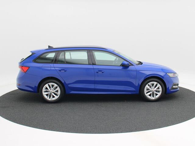 Skoda OCTAVIA Combi 1.4 TSi 204 Pk Automaat iV PHEV Business Edition | Virtual Cockpit | Keyless | CarPlay | Navigatie | ECC | Parkeersensoren | 17 Inch | 37.085 Km