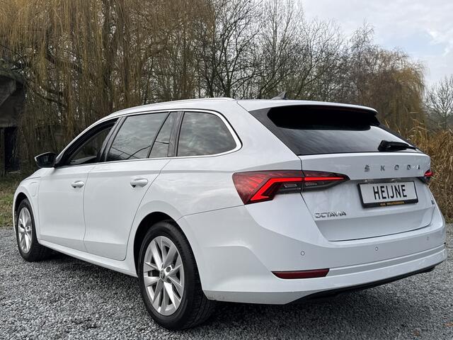 Skoda OCTAVIA Combi TSI iV PHEV 204PK DSG HYBRID BUSINESS LEDER/NAVI/HEAD-UP