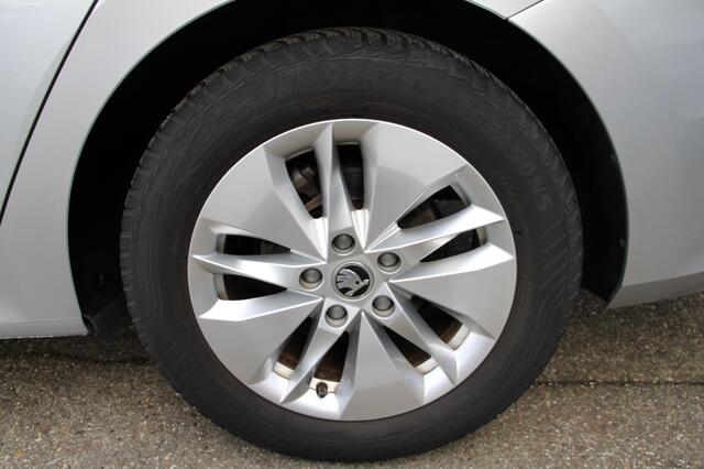 Skoda OCTAVIA Combi 1.0 TSI Business Edition