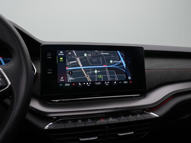 Skoda OCTAVIA 1.4 TSI 245 pk DSG RS iV PHEV Business | Panoramadak | Canton | Head-up display | Matrix LED | Stuur-/achterbankverwarming | Achteruitrijcamera