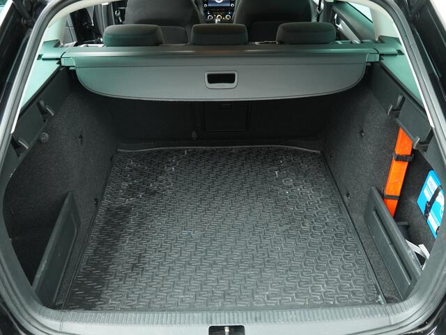 Skoda OCTAVIA Combi 1.0 TSI 116pk Greentech Ambition Business | Trekhaak | Climate control | Cruise control | Apple carplay | Android auto