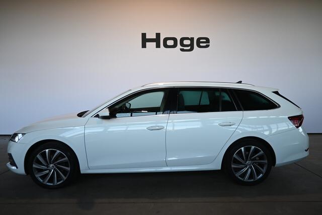Skoda OCTAVIA Combi 1.0 TSI Business Edition Plus Navigatie Panoramadak Carplay LED Inruil Mogeljik!