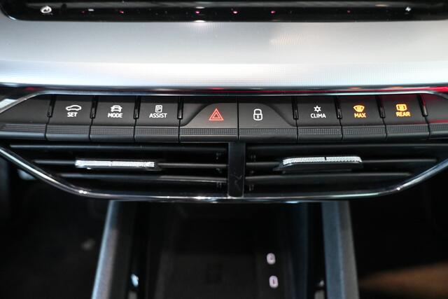 Skoda OCTAVIA Combi 1.0 TSI Business Edition Plus Navigatie Panoramadak Carplay LED Inruil Mogeljik!