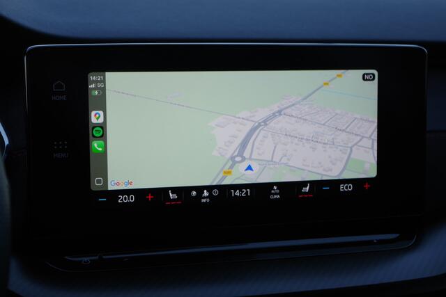 Skoda OCTAVIA Combi 1.4 TSI RS 245 PK iV PHEV BNS, Winterpakket, 4 x Stoelverwarming, Camera