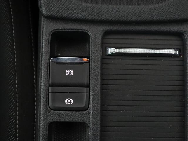 Skoda OCTAVIA Combi 1.0 e-TSI Sport Business