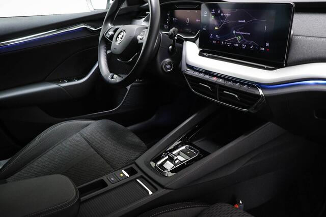 Skoda OCTAVIA Combi 1.0 e-TSI Business Edition Plus | STOELVERWARMING | DAB | APPLE | TREKHAAK