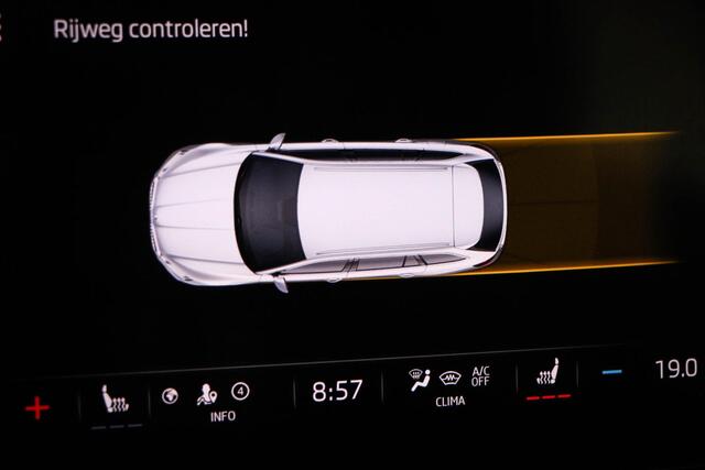 Skoda OCTAVIA Combi 1.0 e-TSI Business Edition Plus | STOELVERWARMING | DAB | APPLE | TREKHAAK