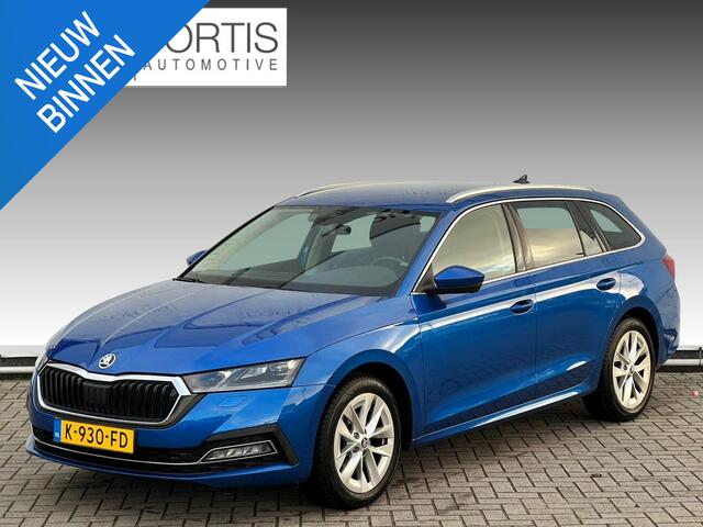 Skoda OCTAVIA Combi 1.5 TSI First Edition NL AUTO | STOELVERW | SFEEVRLICHTING |