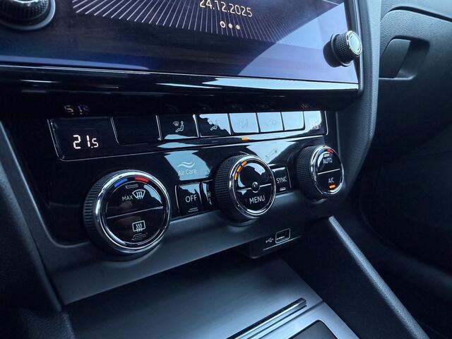 Skoda OCTAVIA Combi 1.5 TSI Sport Business | 2e Eig | NAP | Pano | Clima | Trekhaak