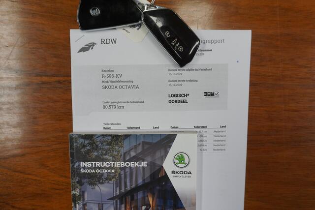 Skoda OCTAVIA 1.0 TSI Business Edition Plus/Trekhaak/Leer/ 100%-Dealeronderhouden.