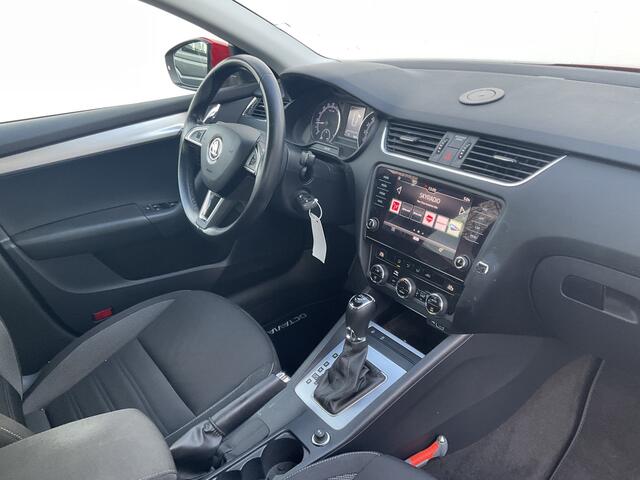 Skoda OCTAVIA Combi 1.6 TDI Automaat 1Eig Carplay Adapt.Cruise Greentech Ambition Business