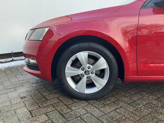 Skoda OCTAVIA Combi 1.6 TDI Automaat 1Eig Carplay Adapt.Cruise Greentech Ambition Business