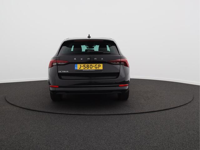 Skoda OCTAVIA Combi 1.5 TSI First Edition/ lage km/ zeer mooi!