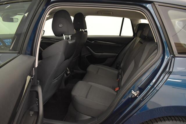 Skoda OCTAVIA Combi 1.0 TSI 110PK Business Edition Automaat