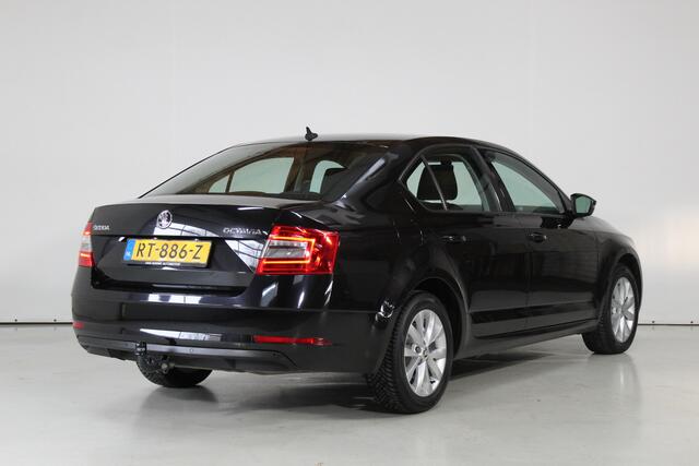 Skoda OCTAVIA 1.0 TSI Ambition Bns | Trekhaak | Dealer Oh | NL-auto | 63DKM!