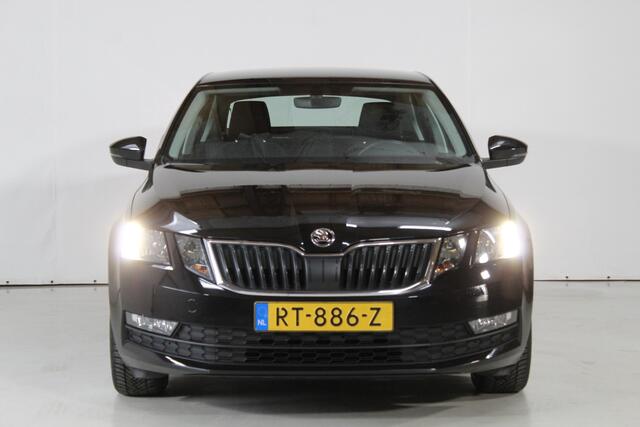 Skoda OCTAVIA 1.0 TSI Ambition Bns | Trekhaak | Dealer Oh | NL-auto | 63DKM!