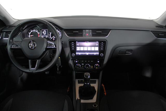 Skoda OCTAVIA 1.0 TSI Ambition Bns | Trekhaak | Dealer Oh | NL-auto | 63DKM!