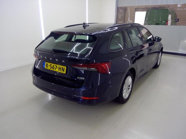 Skoda OCTAVIA Combi 1.0 e-TSI Business Edition Airco ECC Navi Carplay PDC VA DAB+ Full LED Cruise Control