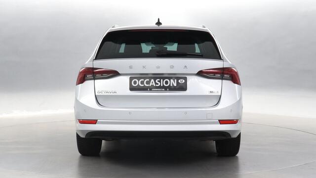 Skoda OCTAVIA Combi 1.5 e-TSI 150pk Business Edition Plus DSG / Stoel+ Stuurverwarming / Cruise control / Navigatie