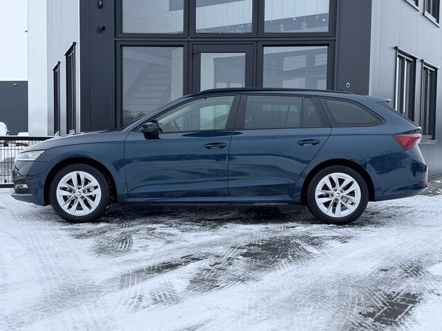 Skoda OCTAVIA Combi 1.0 e-TSI Business Edition Verw. stuur & stoelen | Trekhaak | Compleet!