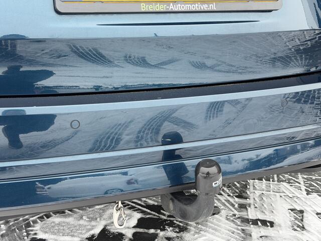 Skoda OCTAVIA Combi 1.0 e-TSI Business Edition Verw. stuur & stoelen | Trekhaak | Compleet!