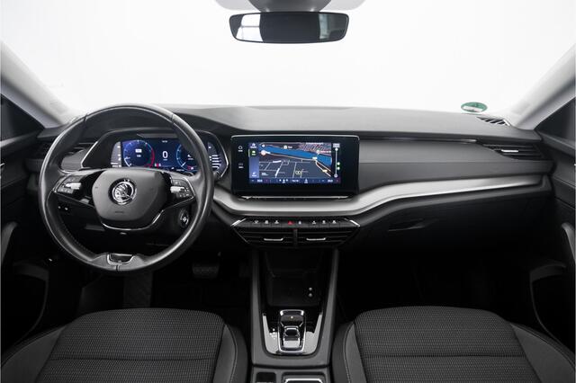 Skoda OCTAVIA Combi 1.0 e-TSI Business Edition Apple carplay Navigatie