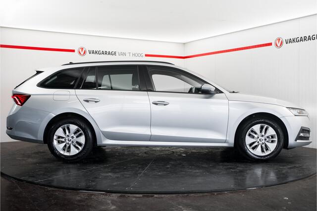 Skoda OCTAVIA Combi 1.0 e-TSI Business Edition Apple carplay Navigatie