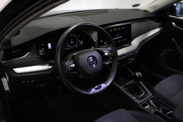 Skoda OCTAVIA Combi 1.0 TSI Business Edition Plus | WEGKL-TRHAAK | SFEER | ACC | 17'LMV | CARPLAY | DAB | STOEL-VERW | PDC |