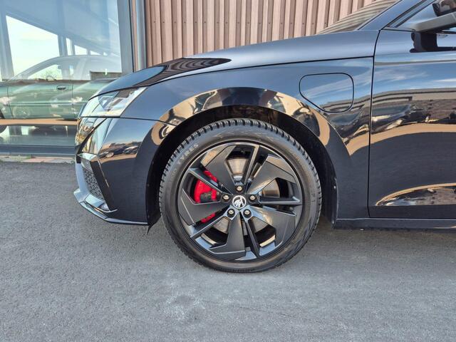 Skoda OCTAVIA Combi 1.4 TSI 245pk RS iV PHEV Business | Matrix | Virtual | Carplay | Stuur - stoelverw.