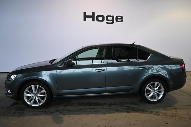 Skoda OCTAVIA 1.0 TSI Greentech Style Business Automaat Navigatie Carplay Stoelverwarming Inruil Mogelijk!