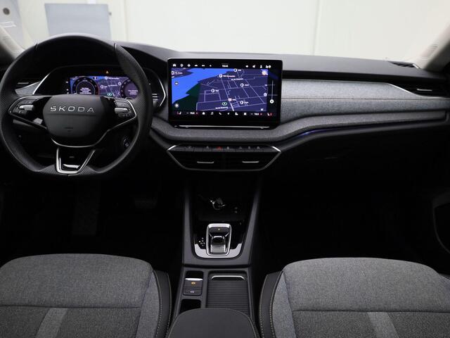 Skoda OCTAVIA Combi 1.5TSI/150PK MHEV Selection DSG · Panoramadak · Navigatie · Apple/Android · Garantie t/m 11-03-2029 of 60000km.