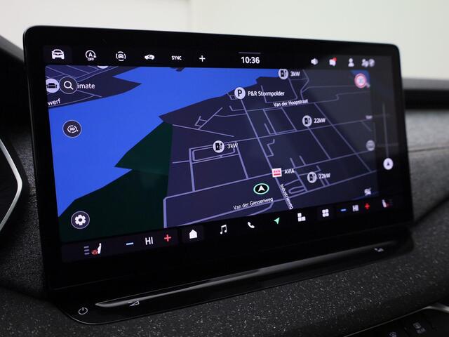 Skoda OCTAVIA Combi 1.5TSI/150PK MHEV Selection DSG · Panoramadak · Navigatie · Apple/Android · Garantie t/m 11-03-2029 of 60000km.