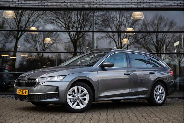 Skoda OCTAVIA Combi 1.5 TSI MHEV Business Edition , Panoramadak, Stuur/stoelverwarming,