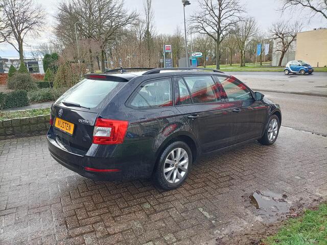 Skoda OCTAVIA COMBI 1.0i Tour Climate, Cruise, Navi via App.