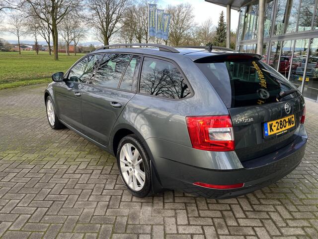 Skoda OCTAVIA Combi 1.4 TSI Greentech Style Business | AUTOMAAT | CARPLAY | CLIMA | CRUISE | NAVI | STOELVERW.