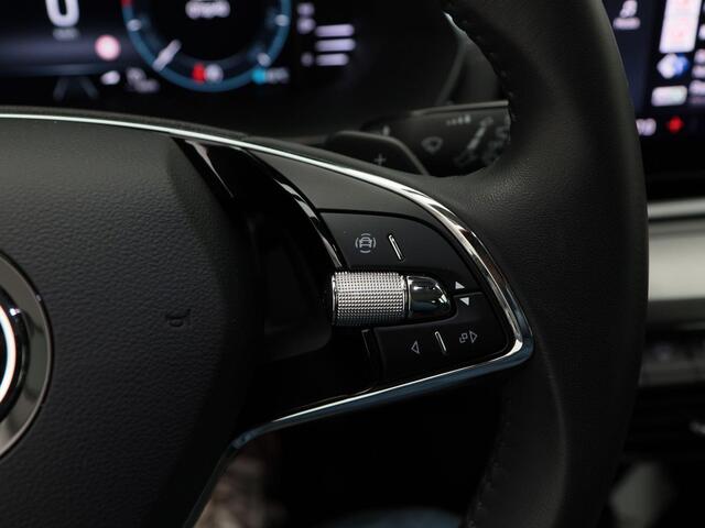 Skoda OCTAVIA Combi 1.4 TSI iV PHEV Business Edition | Cruise Control | Climate Control | Parkeersensoren | Carplay | 17 Inch | 27.323 Km!!