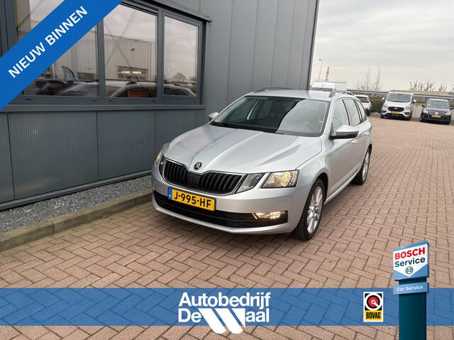Skoda OCTAVIA Combi 1.0 TSi 115pk Business Edition LEDER/NAVI/CARPLAY/CRUISE/PDC/WINTERPACK