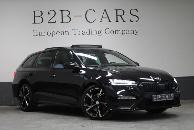 Skoda OCTAVIA Combi 2.0 TSI iV RS Panoramadak - Trekhaak - LED
