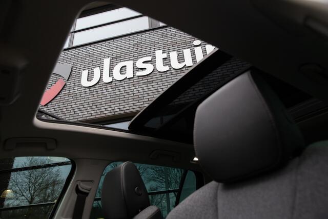 Skoda OCTAVIA Combi 1.5 TSI MHEV Sportline Business , Panoramadak, Carplay, Stoel/stuurverwarming,