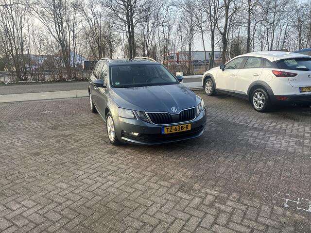 Skoda OCTAVIA Combi 1.0 TSI Greentech Ambition Business AUTOMAAT CARPLAY STOELVERWARMING NAVI